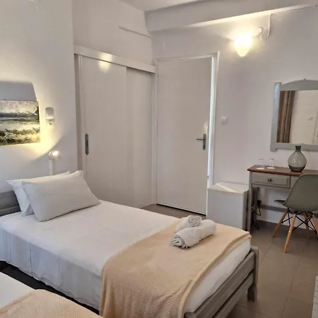 Guest house Anchor Yalos - Twin Bed 2 *